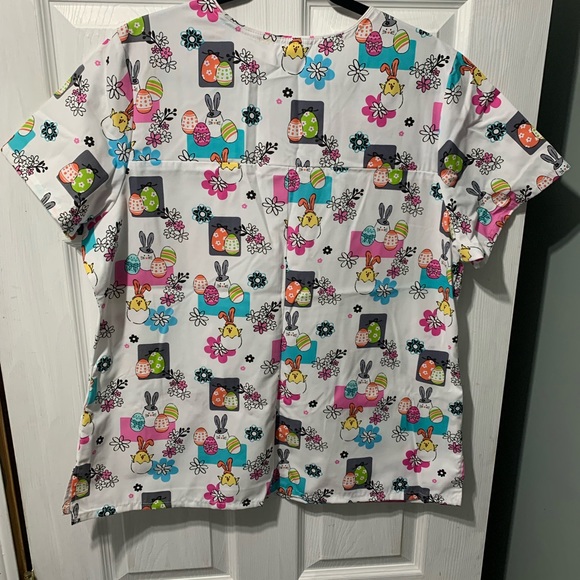 NWT Easter scrub top - Picture 3 of 3